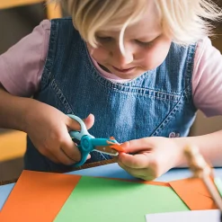 Fiskars lasten sakset ja puuhakirja
