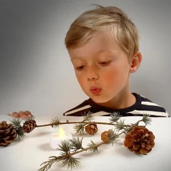 LED-tuikkukynttilä