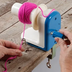 Wool winder